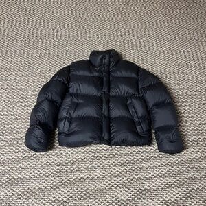 Women’s Aritzia TNA Mega Puff Shorty Oversized Puffer Jacket Black Sz. M